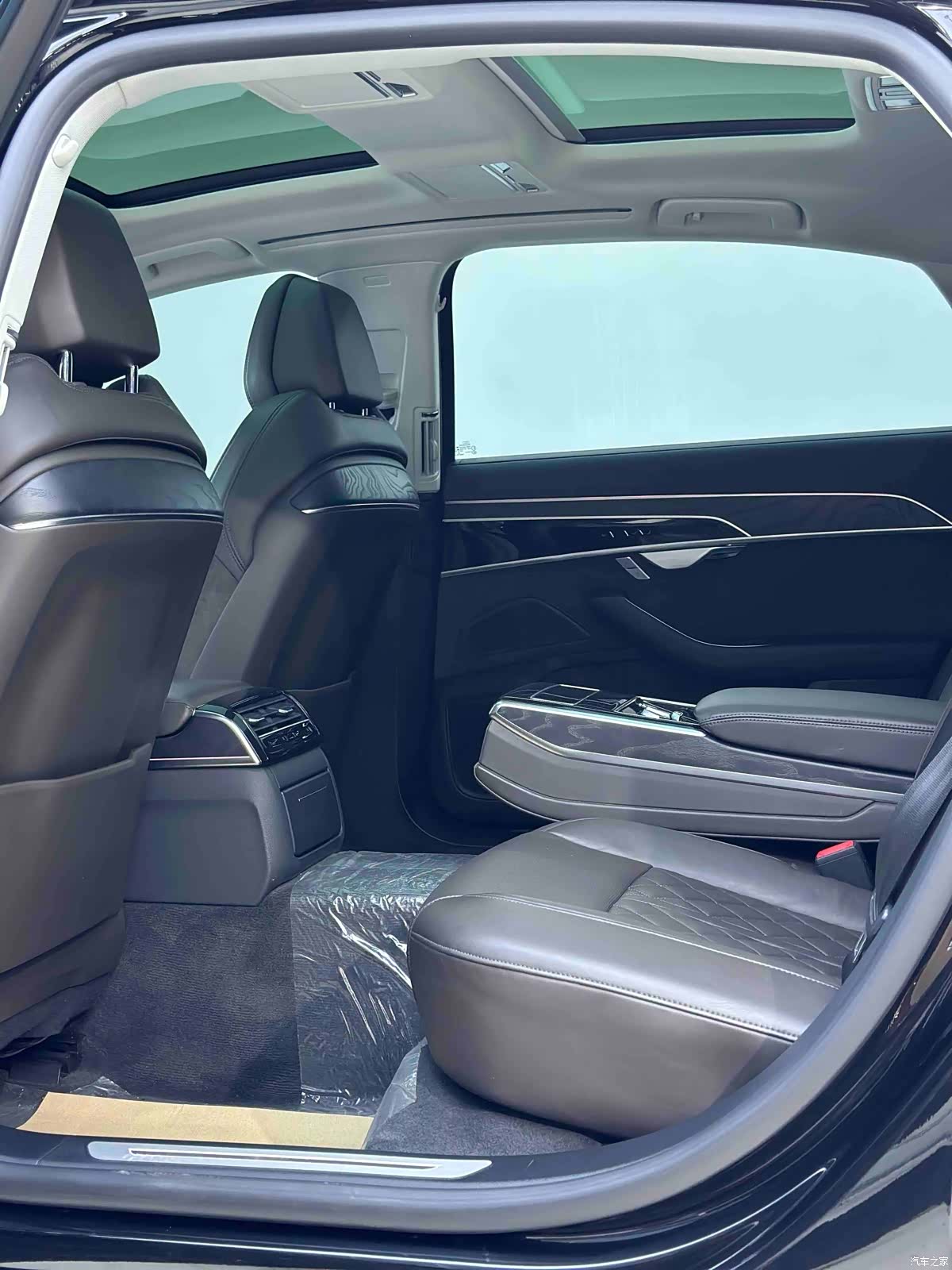 Audi A8L, 2021 6