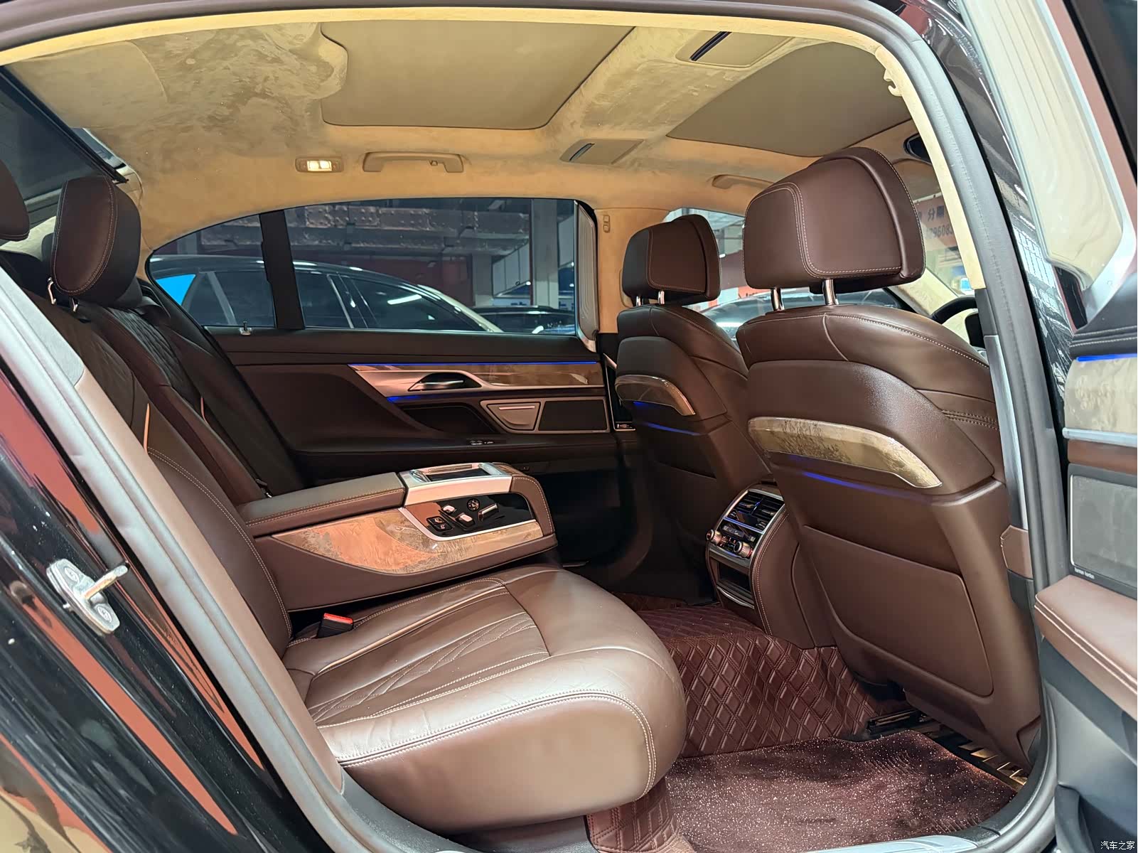 BMW 7 Series, 2020 21
