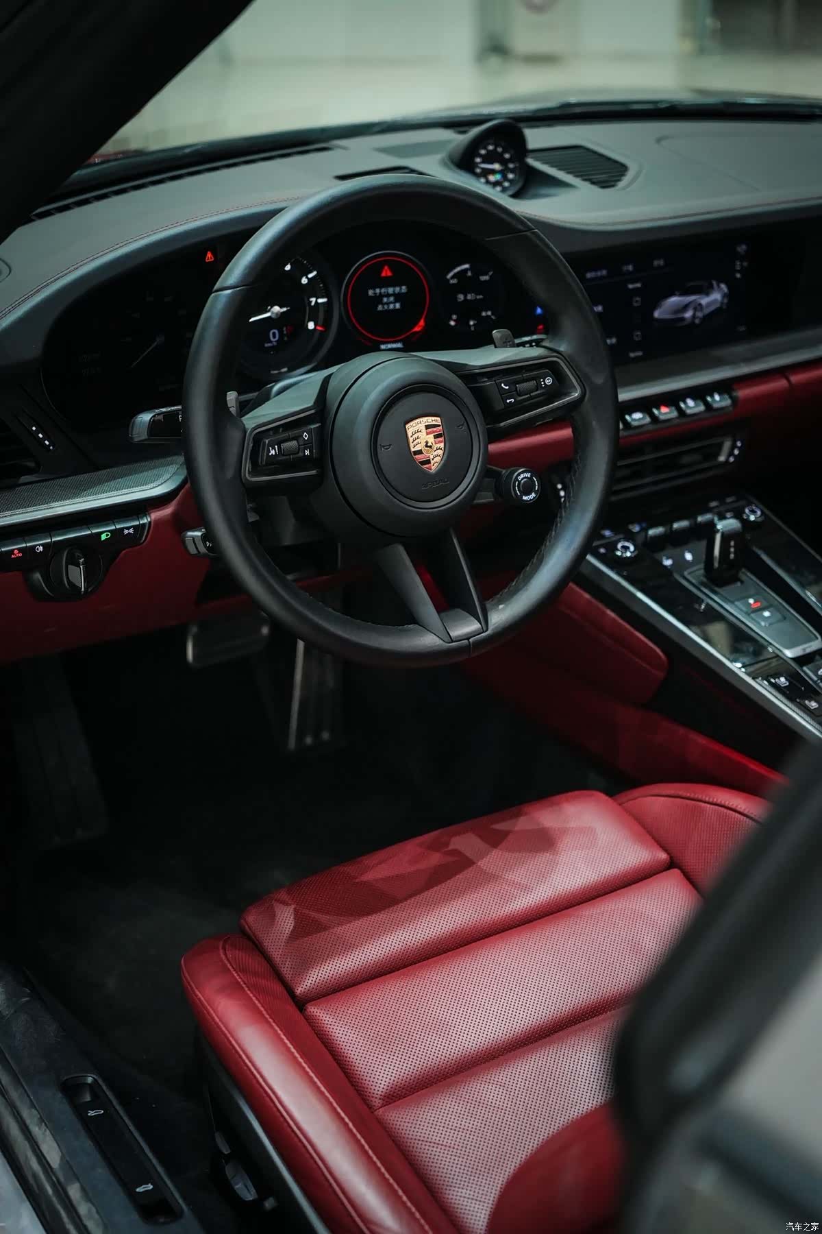 Porsche 911, 2023 12