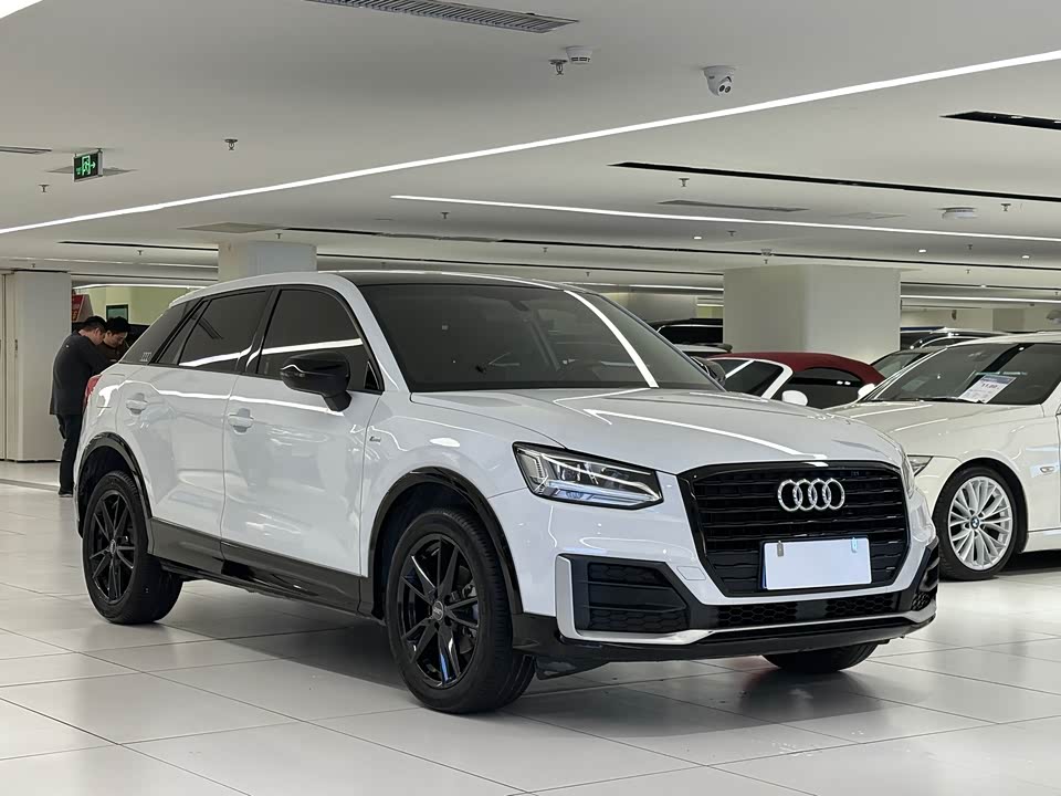 Audi Q2L