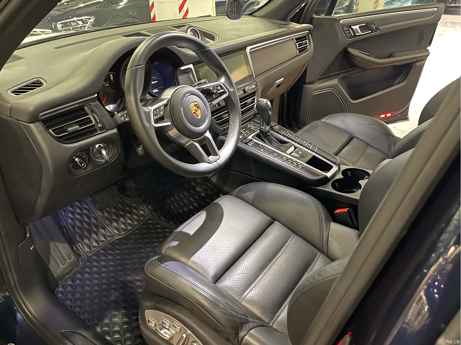 Porsche Macan, 2021 8
