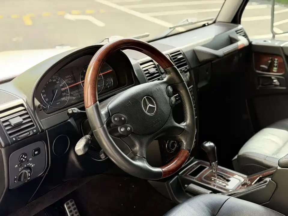 Mercedes-Benz G-class