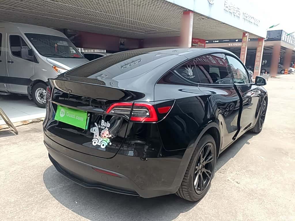 Tesla Model Y, 2021 все фото