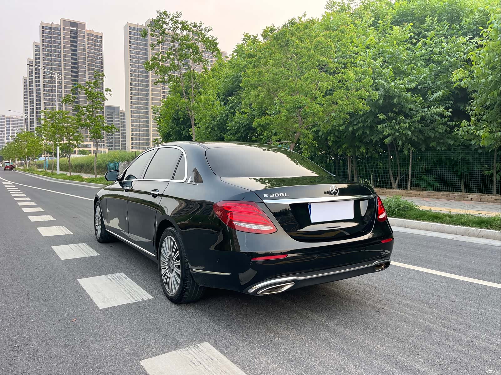 Mercedes-Benz E-Class, 2020 4