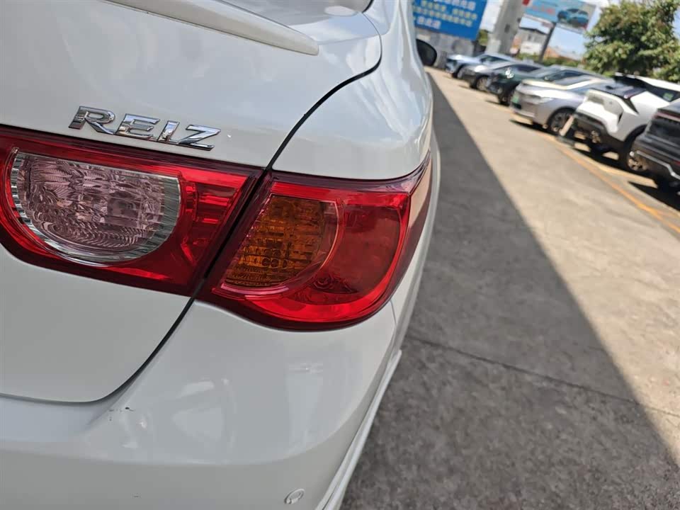 Toyota Reiz Toyota Reiz