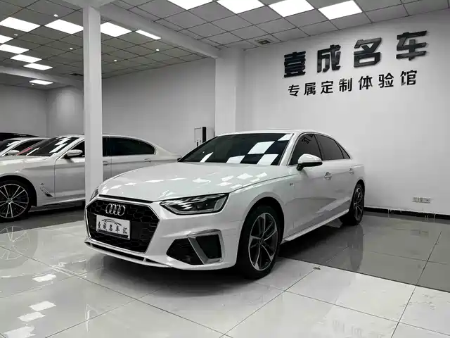 Audi A4L 2024 — купить из Китая под заказ