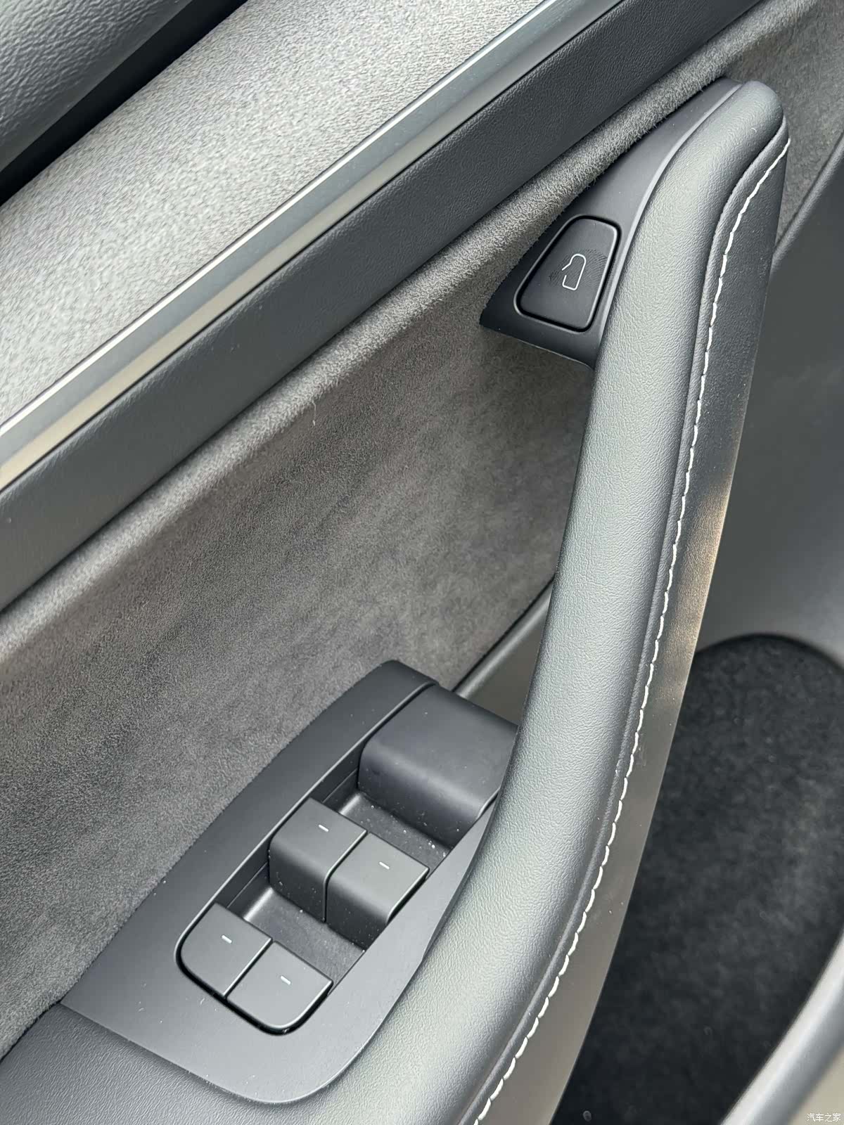 Tesla Model Y, 2024 11