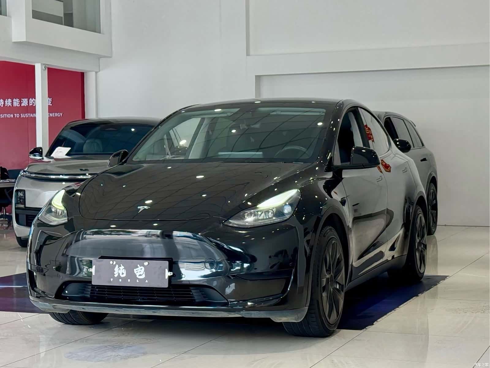 Tesla Model Y, 2022 1
