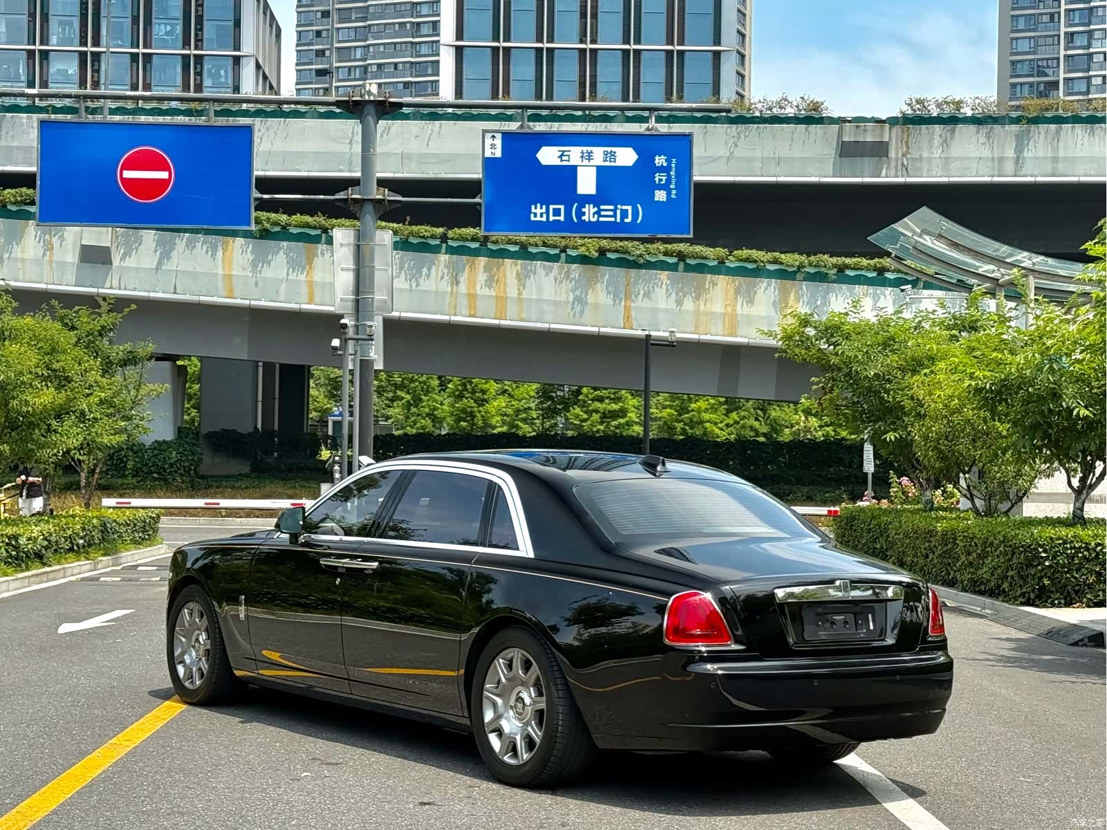 Rolls-Royce Ghost, 2020 9