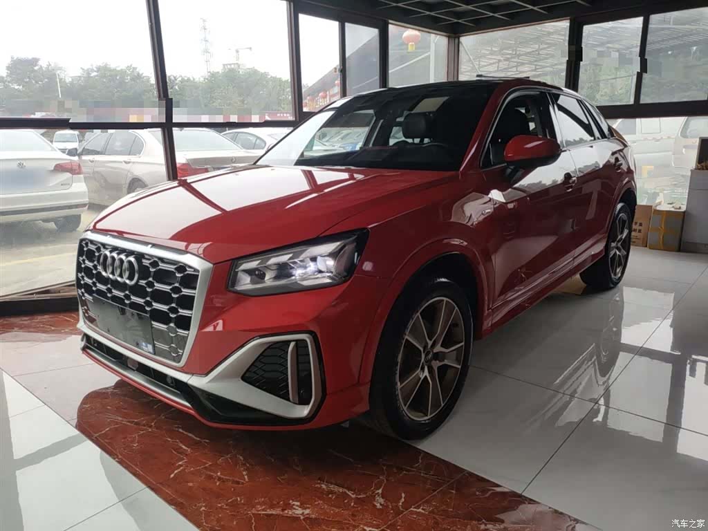 Audi Q2L, 2022 2