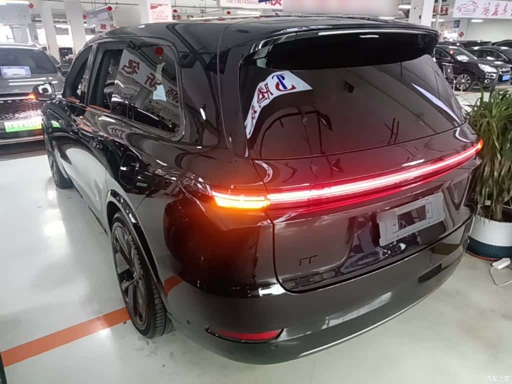 Li Auto L9, 2023 все фото