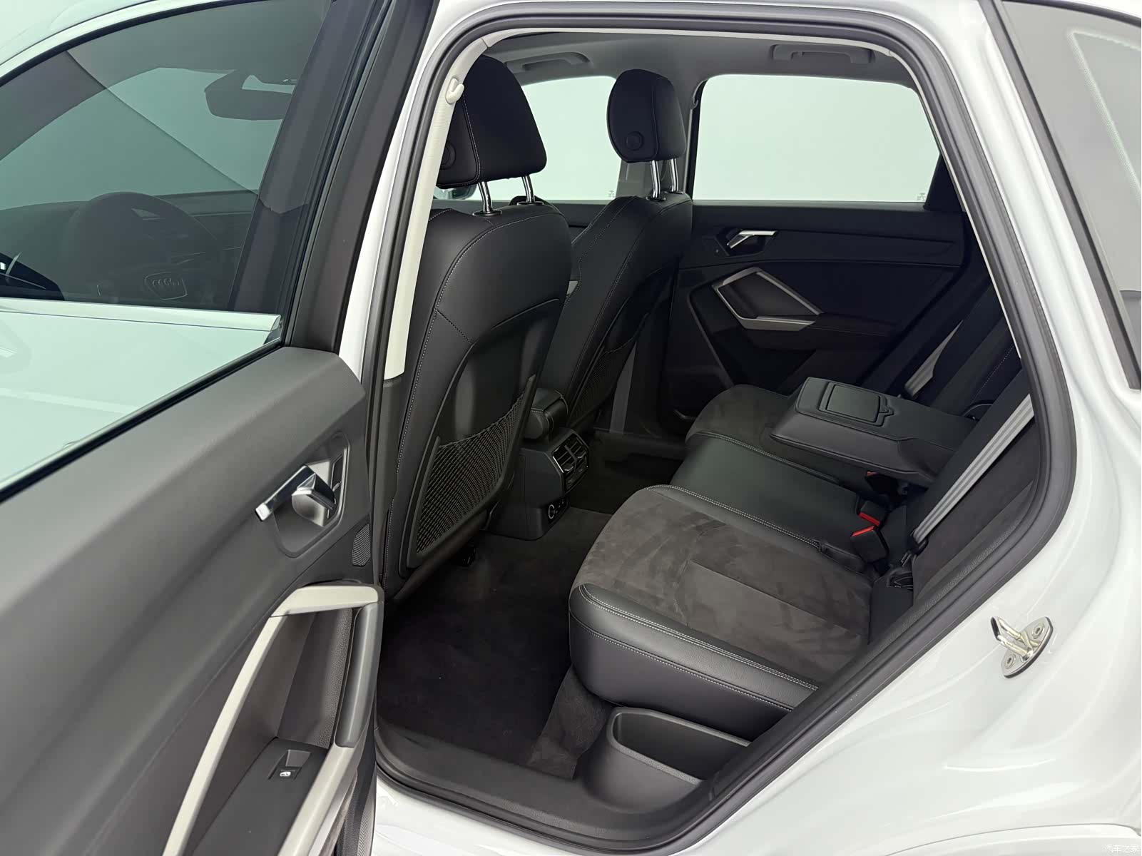 Audi Q3, 2022 15