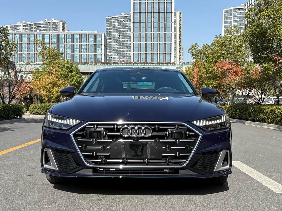 Audi A7L
