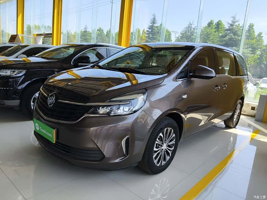 Buick GL8, 2021 1