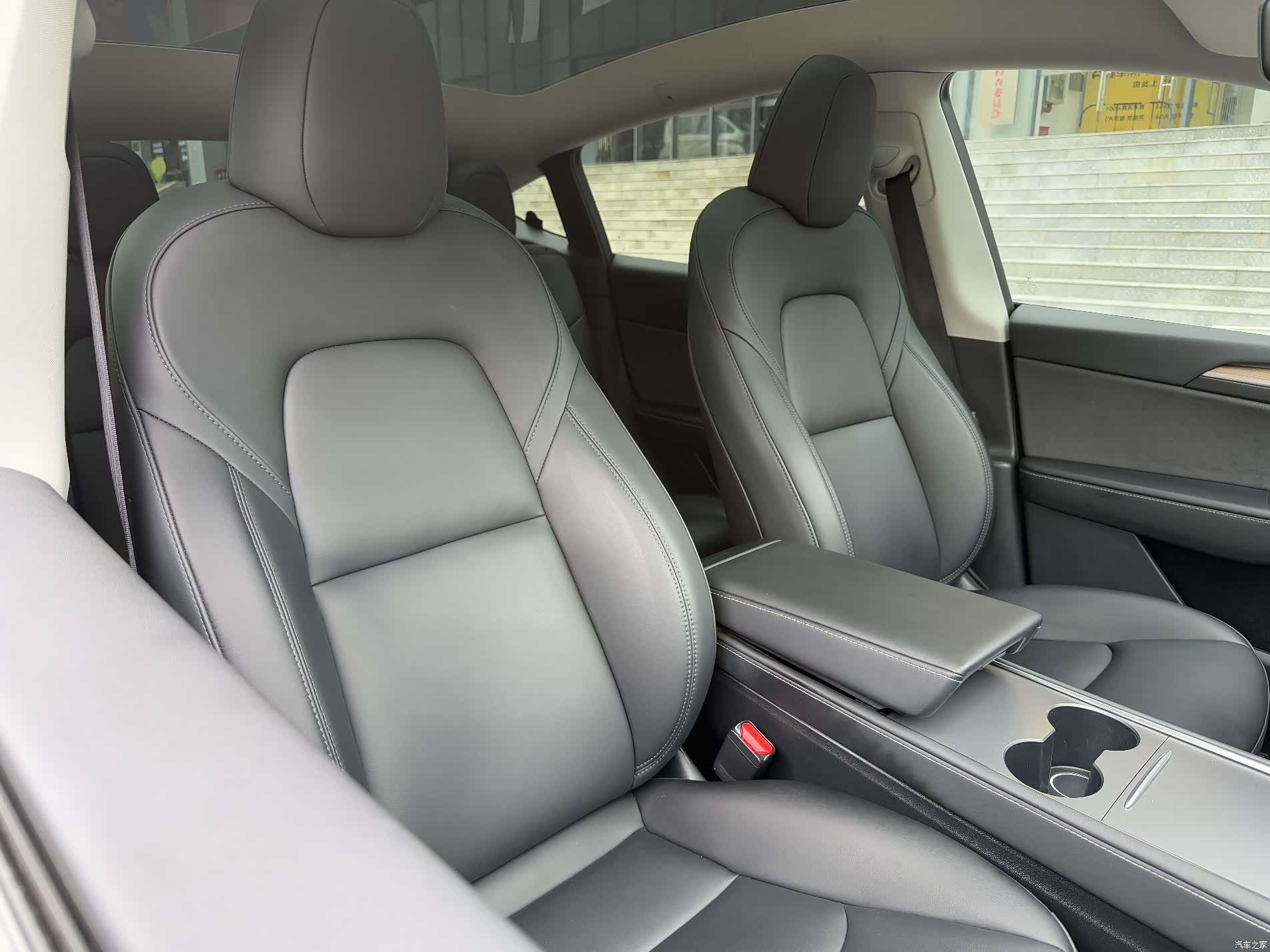 Tesla Model Y, 2022 11