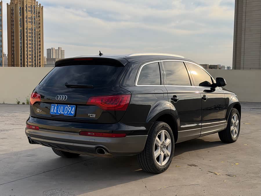 Audi Q7 2014, фото 6