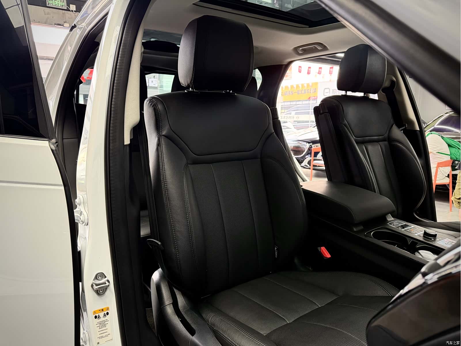 Land Rover Discovery, 2019 19