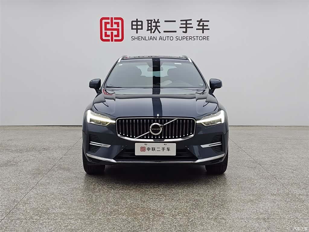 Volvo XC60, 2023 все фото