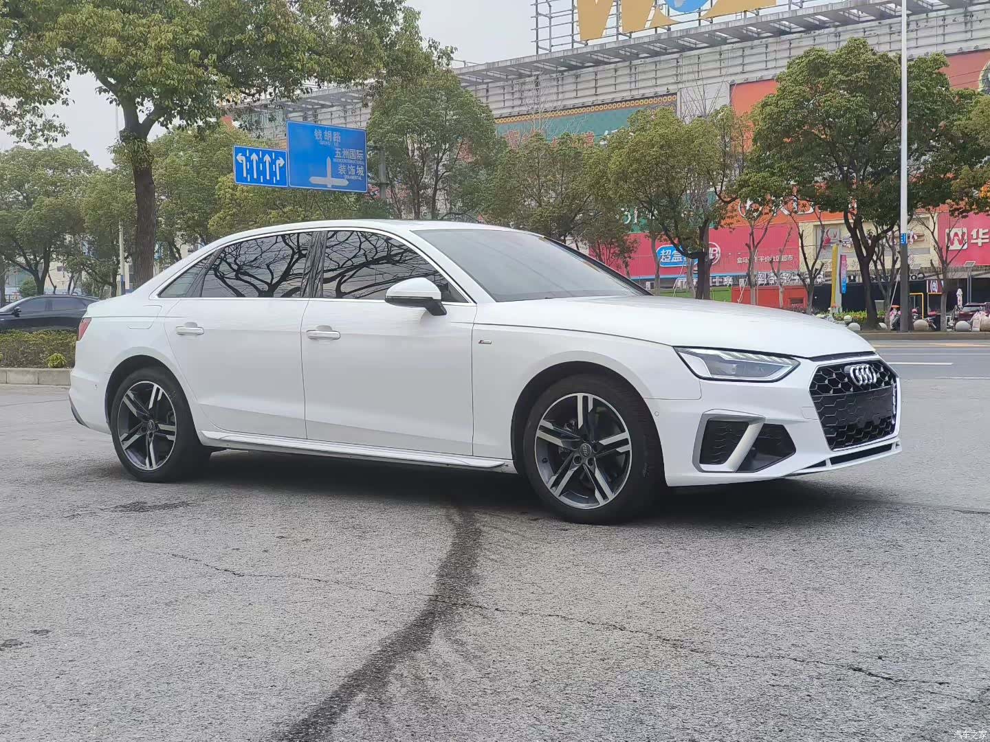 Audi A4L, 2022 3