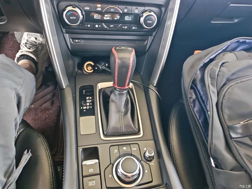 Mazda CX-4, 2019 14