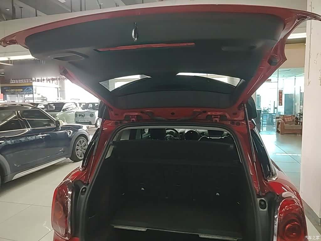 Mini Countryman, 2019 19
