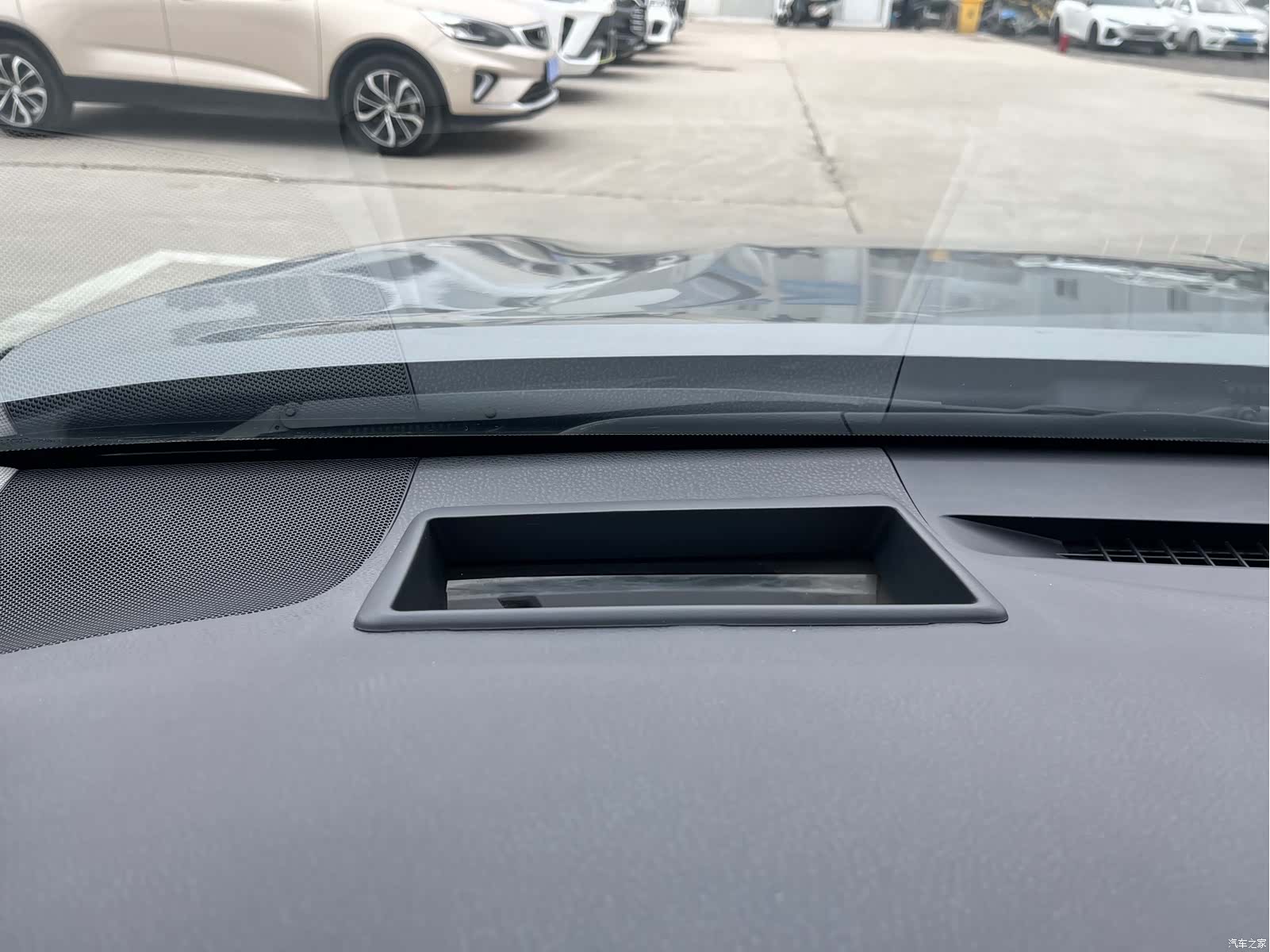 Toyota Camry, 2023 15