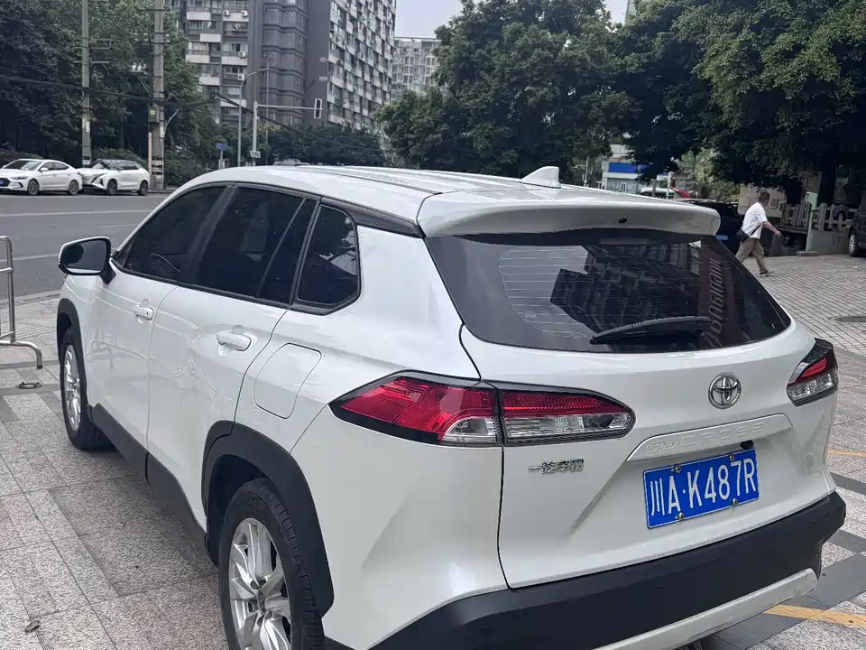 Toyota Corolla Sharp amplifier