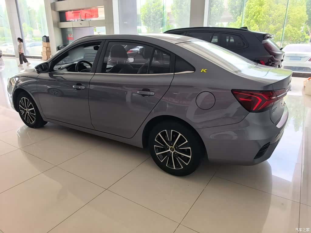 Roewe i5, 2023 все фото