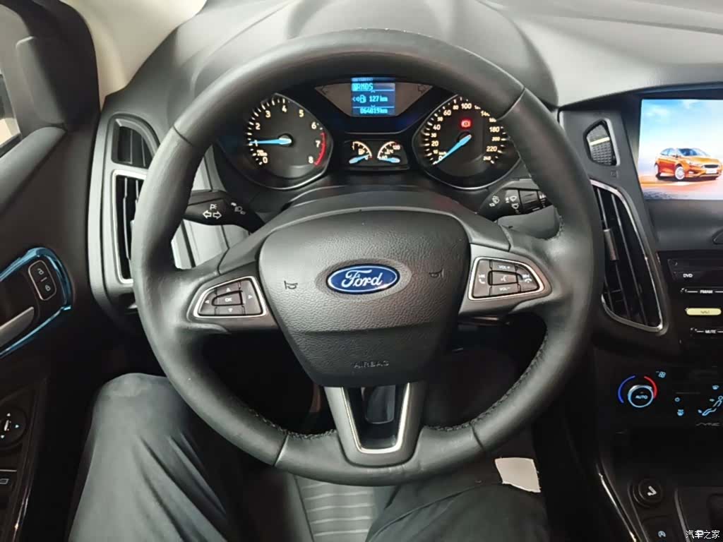 Ford Focus, 2016 11