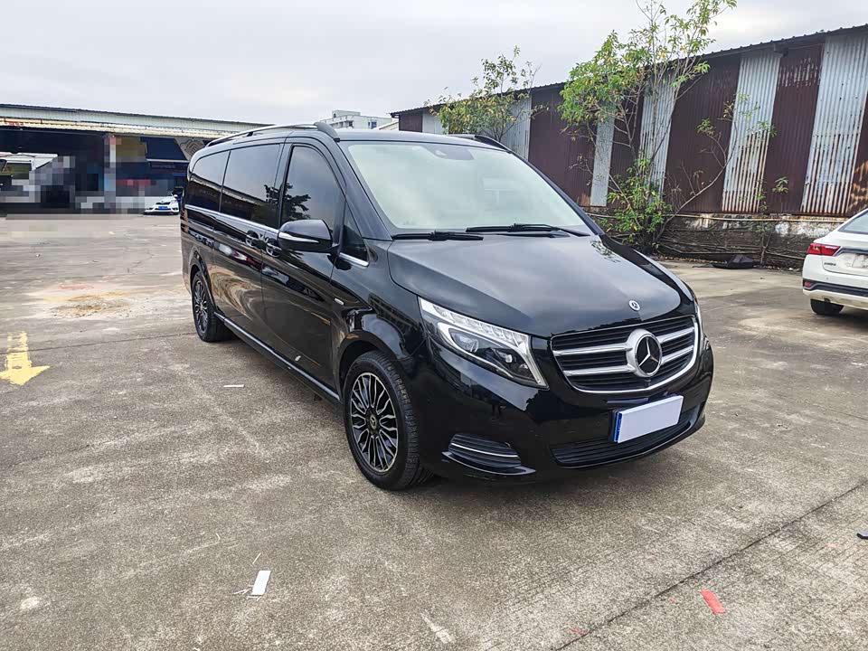 Mercedes-Benz V-class