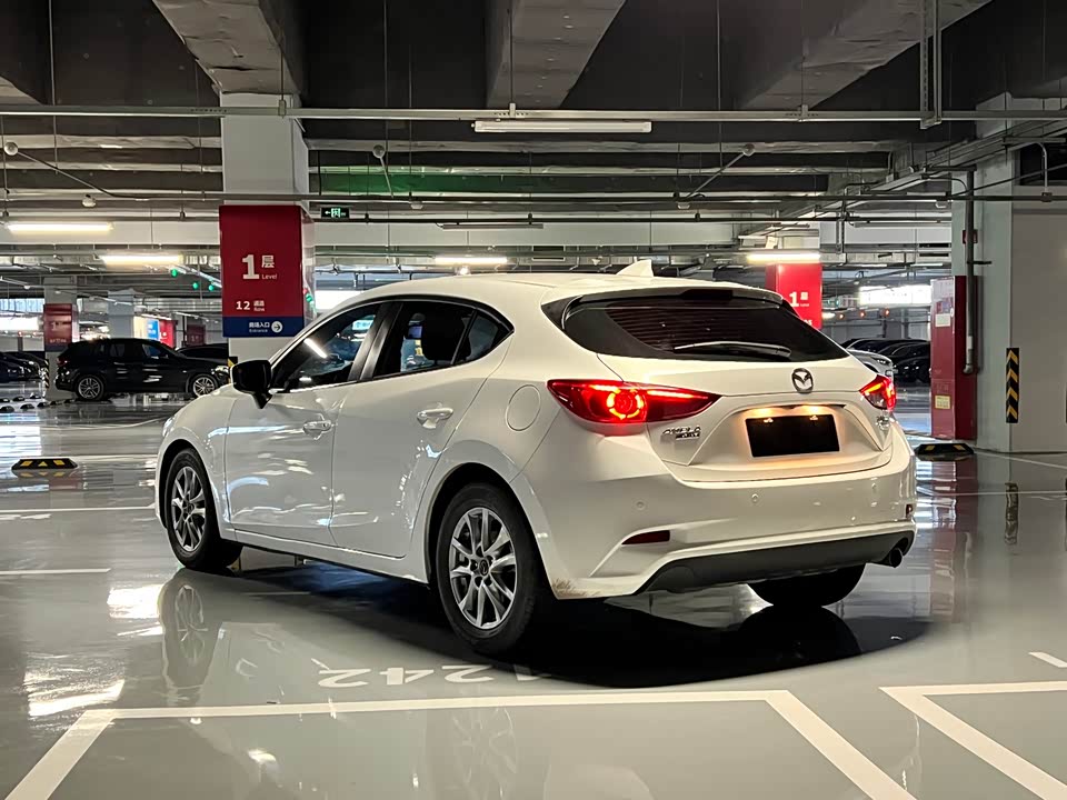 Mazda 3 Angkesaila