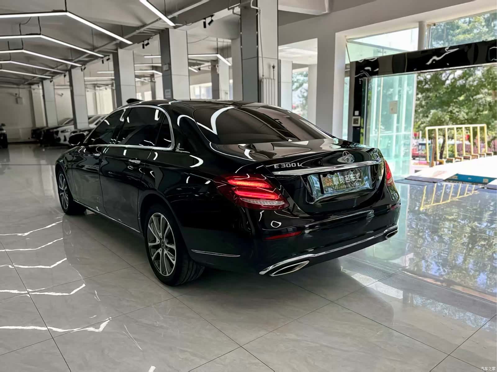 Mercedes-Benz E-Class, 2019 4