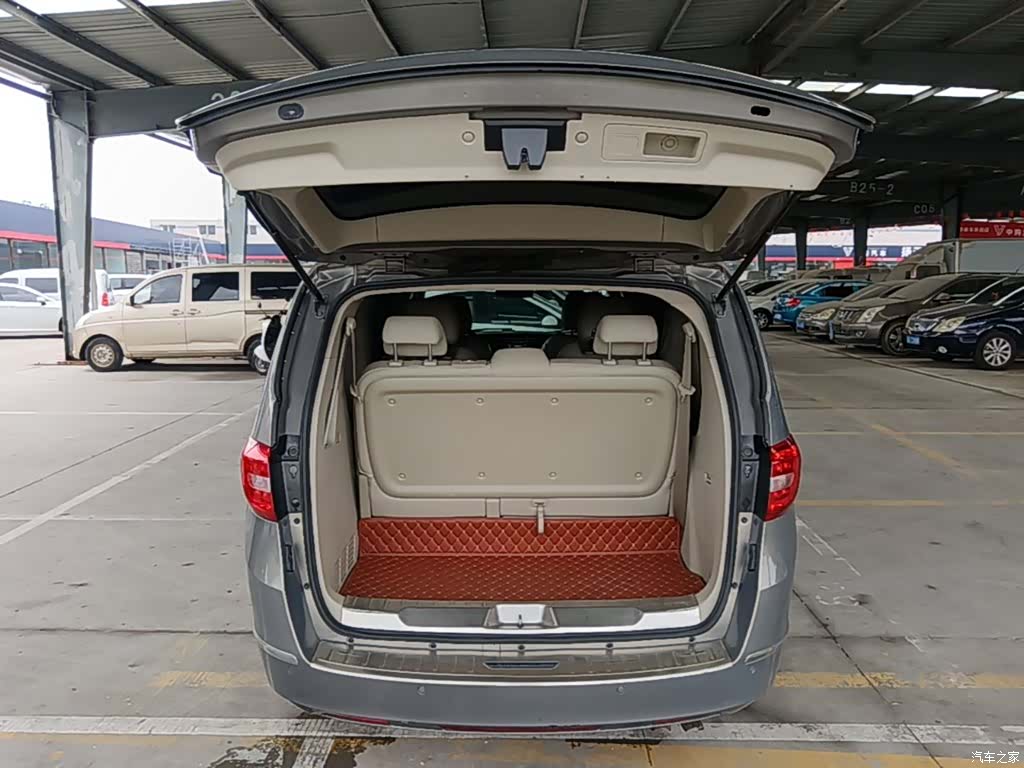 Buick GL8, 2019 19