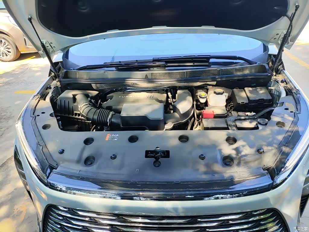 Buick GL8, 2025 20