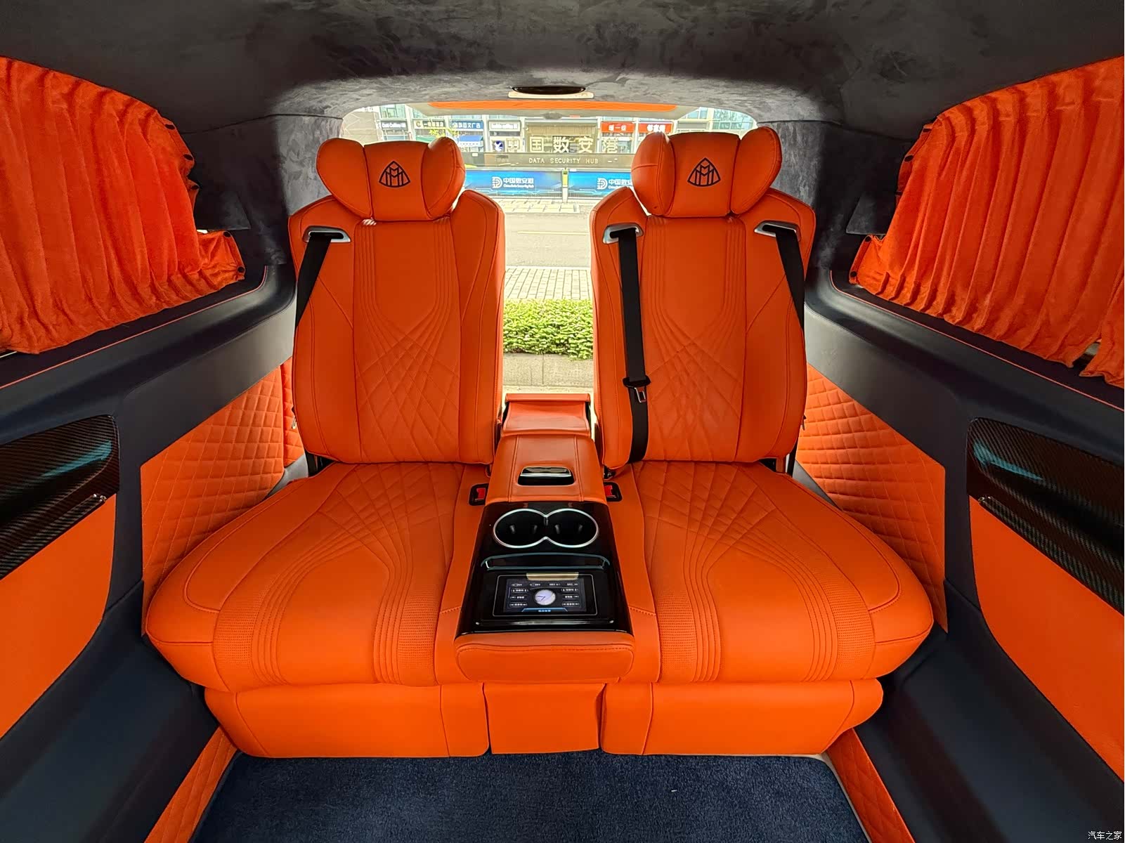 Mercedes-Benz 7, 2023 24