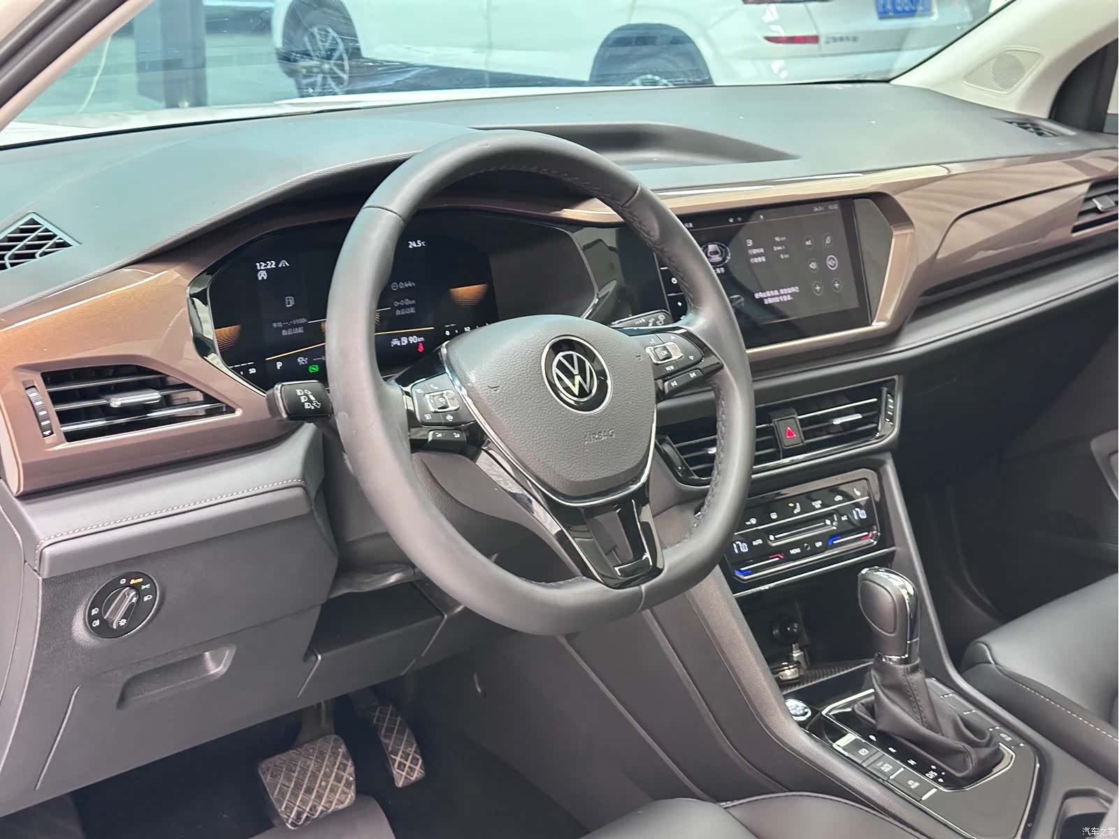 Volkswagen Tharu, 2023 13