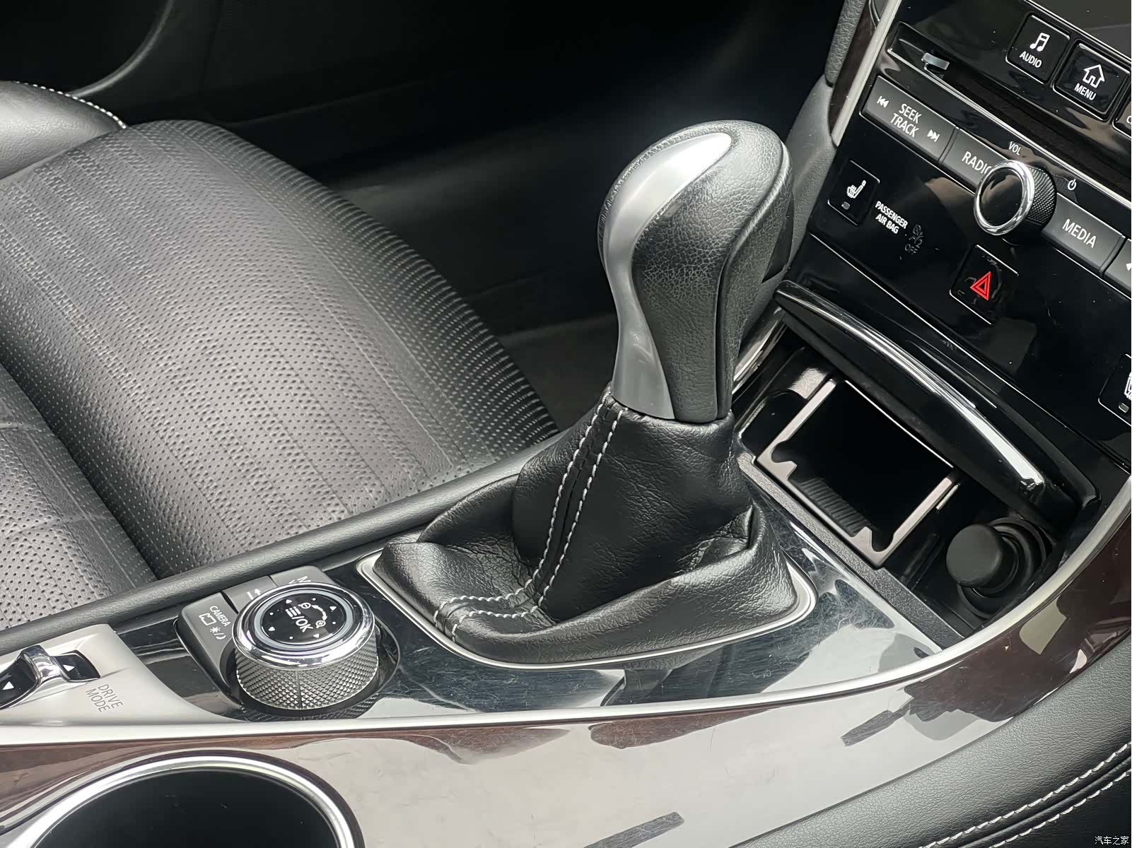 Infiniti Q50L, 2017 38