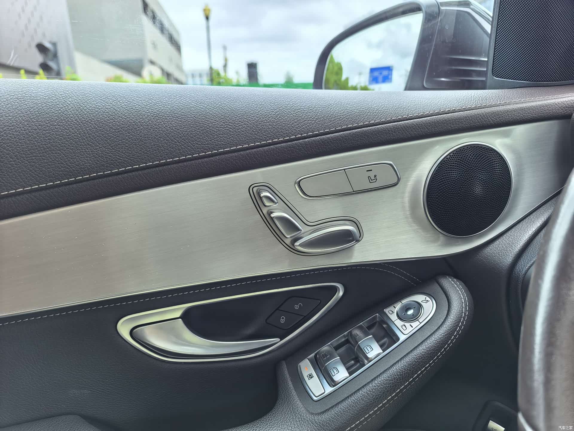 Mercedes-Benz GLC, 2020 18