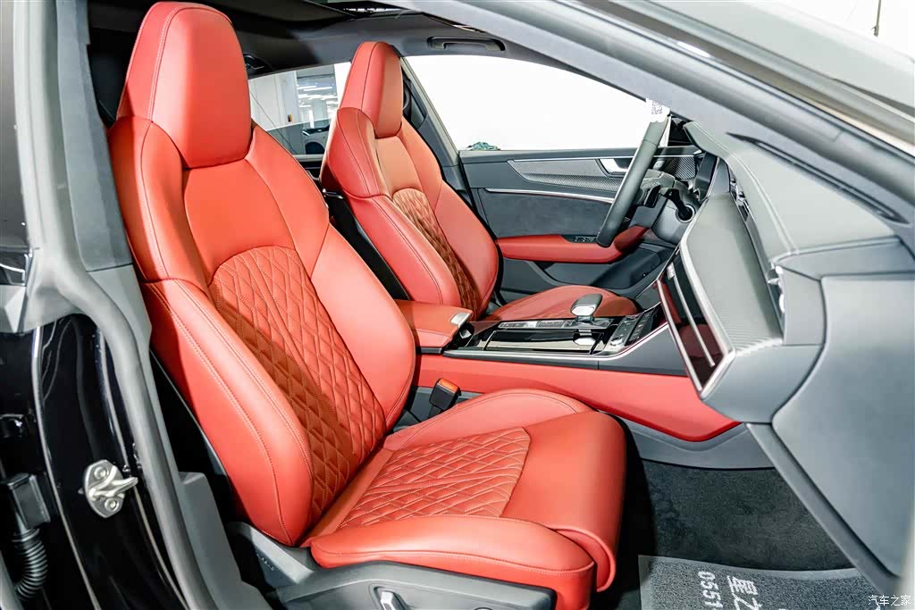 Audi A7L, 2024 20