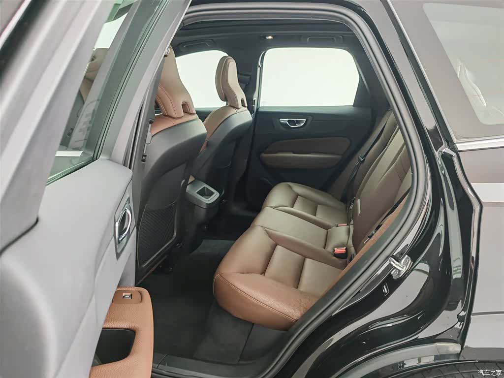 Volvo XC60, 2021 15