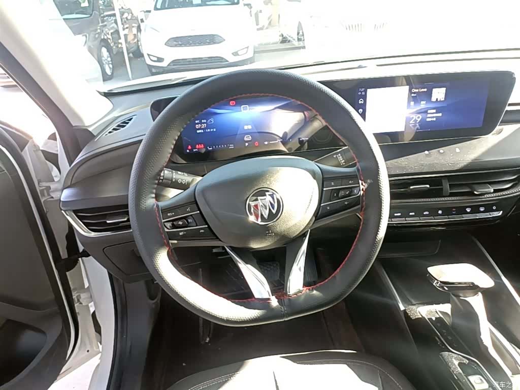 Buick Verano, 2025 11