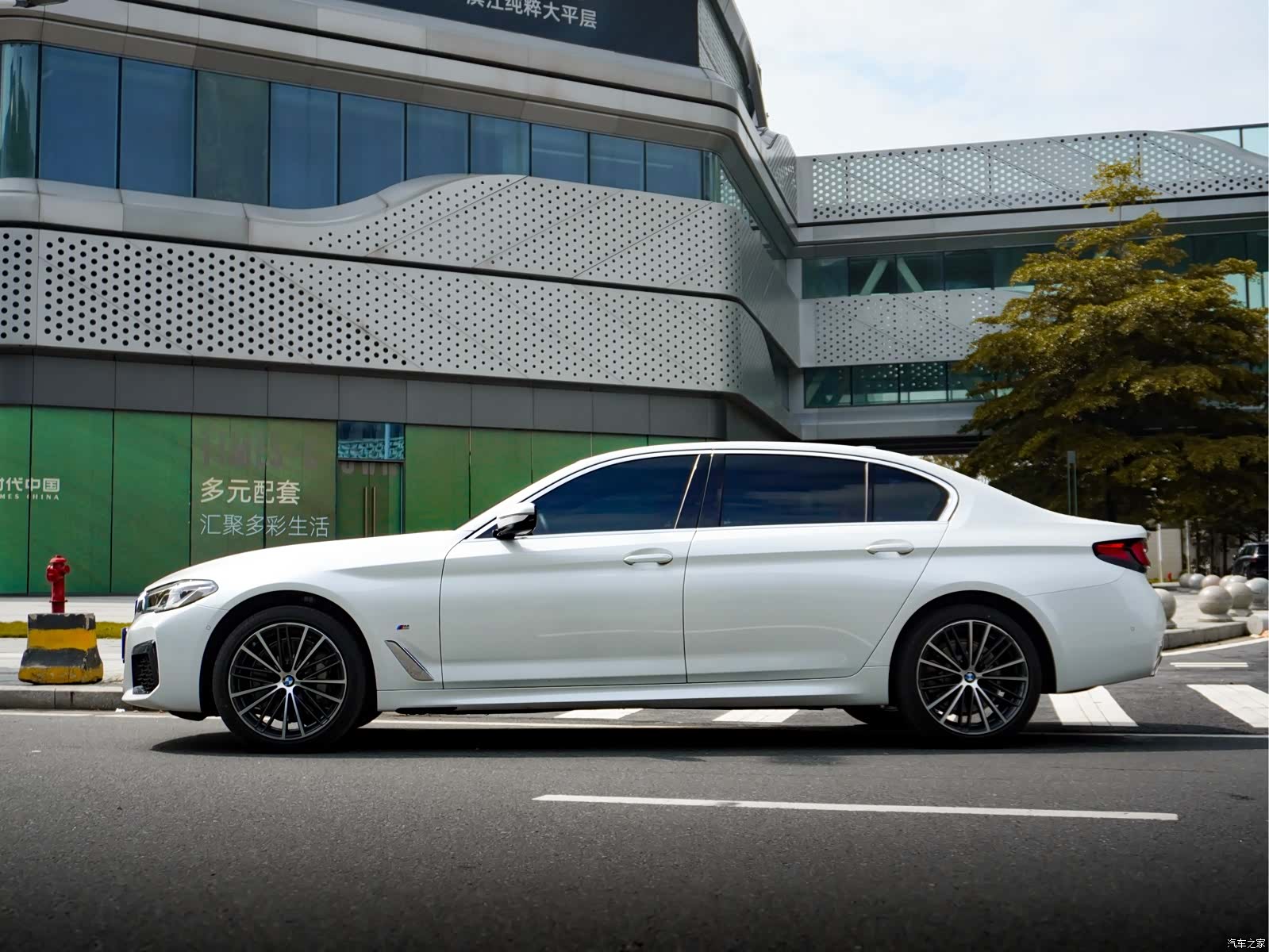 BMW 5 Series, 2023 2