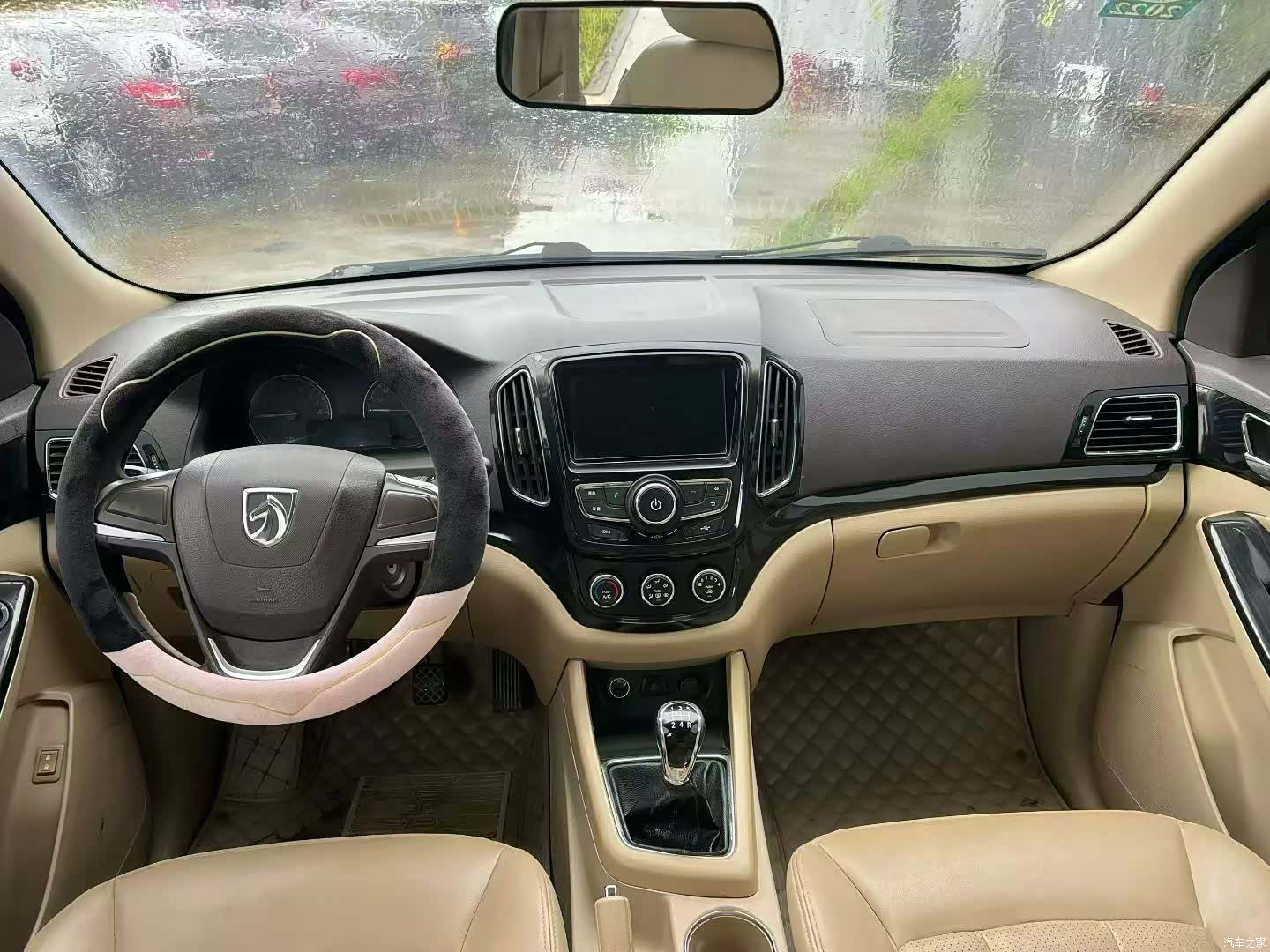 Wuling 730, 2014 6