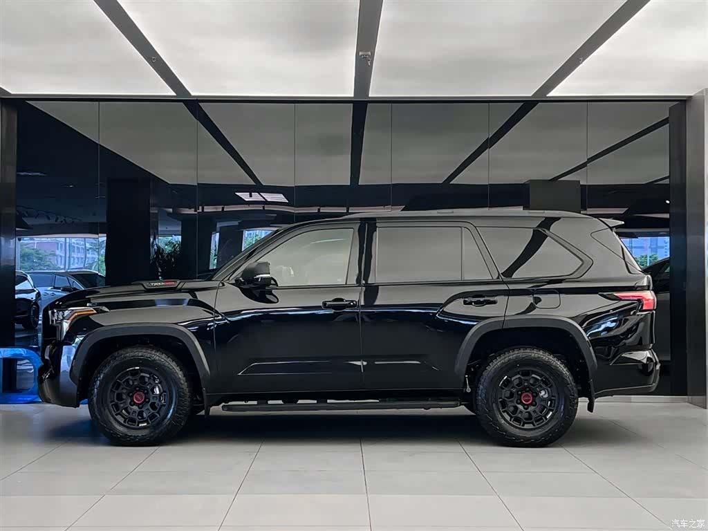 Toyota Sequoia, 2025 3