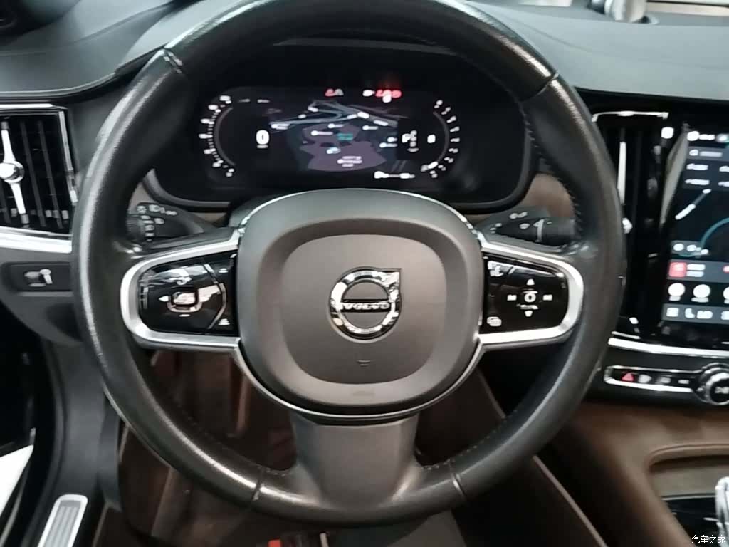 Volvo S90, 2022 11