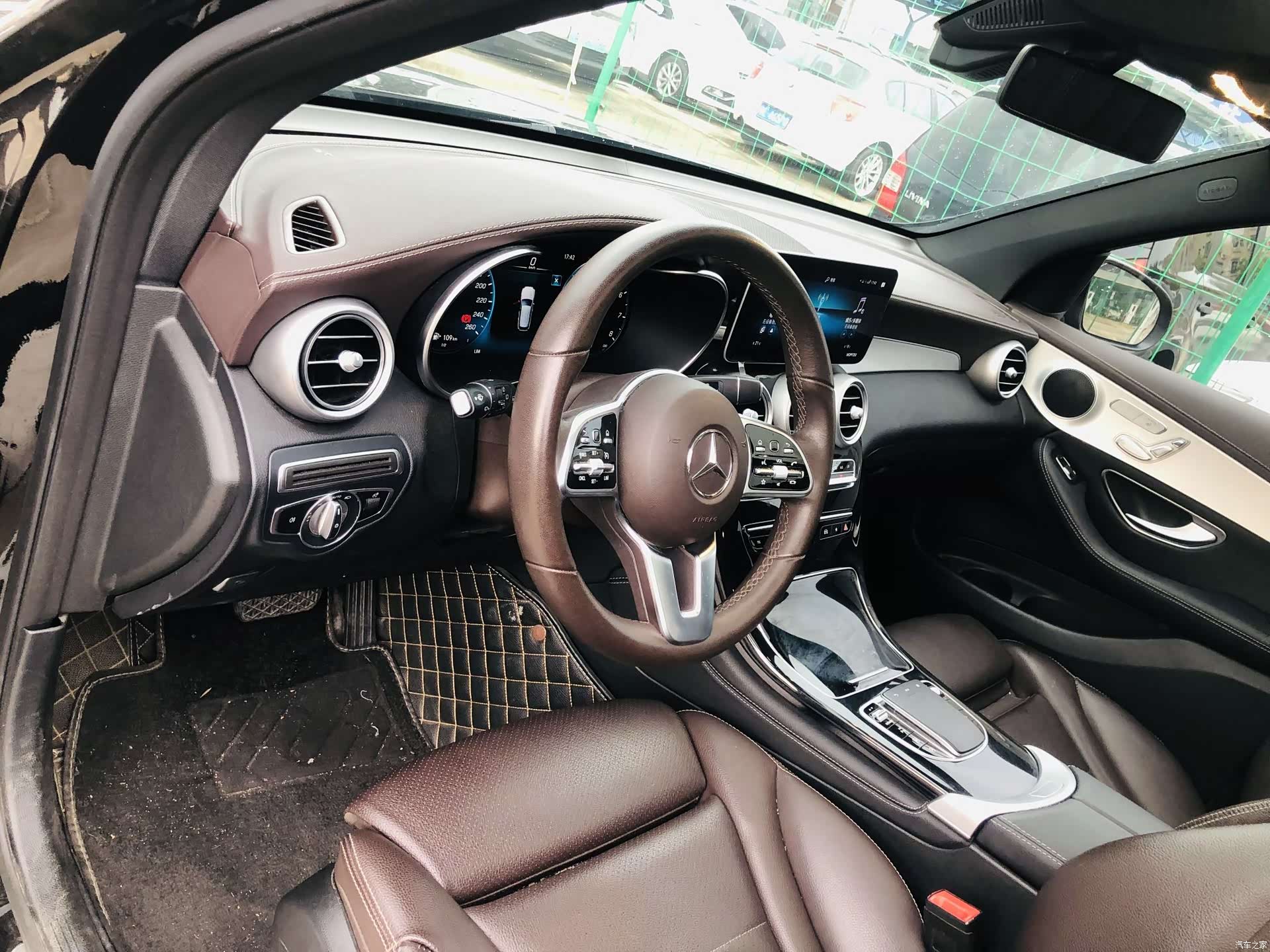 Mercedes-Benz GLC, 2021 4