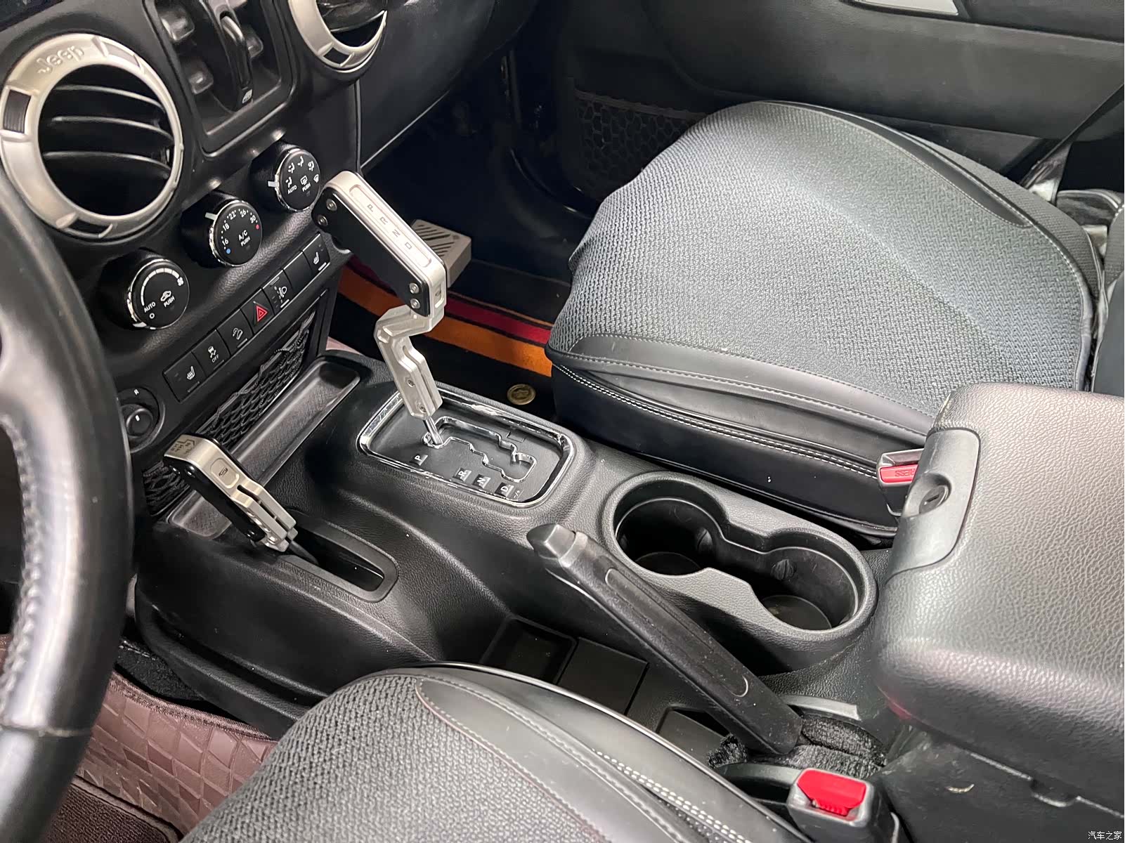 Jeep Wrangler, 2019 24