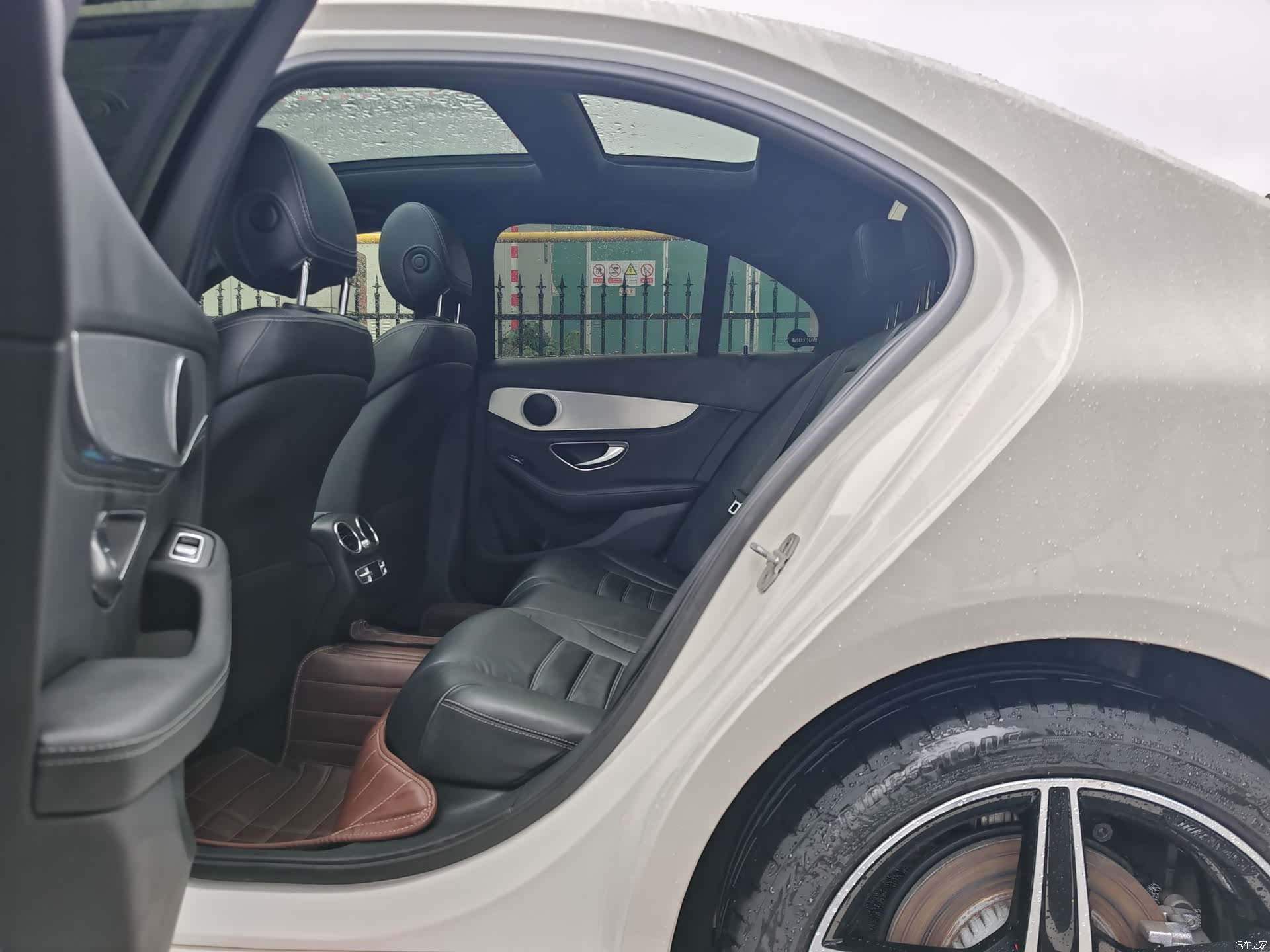 Mercedes-Benz C-Class, 2015 8