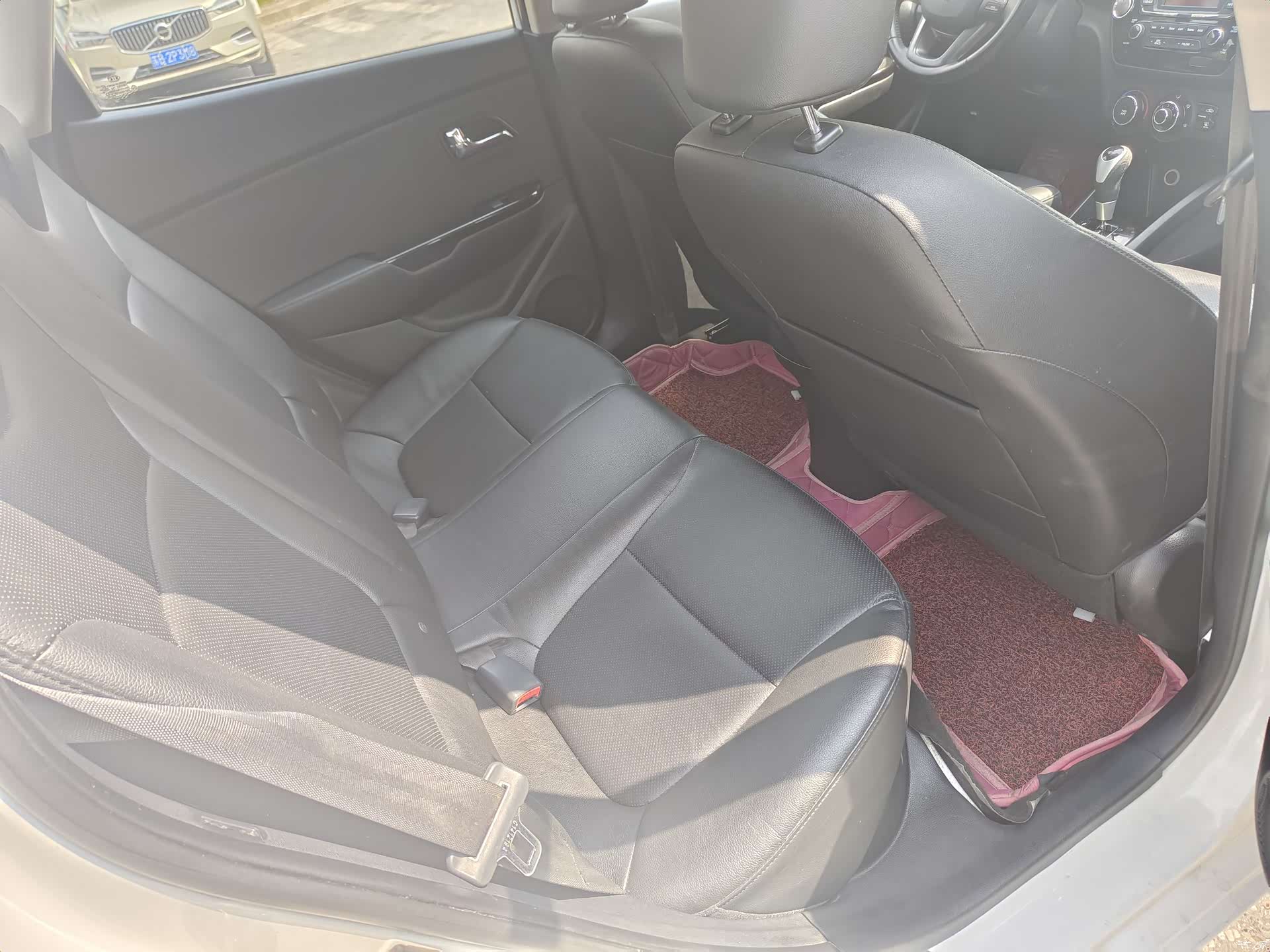 Kia K2, 2015 7