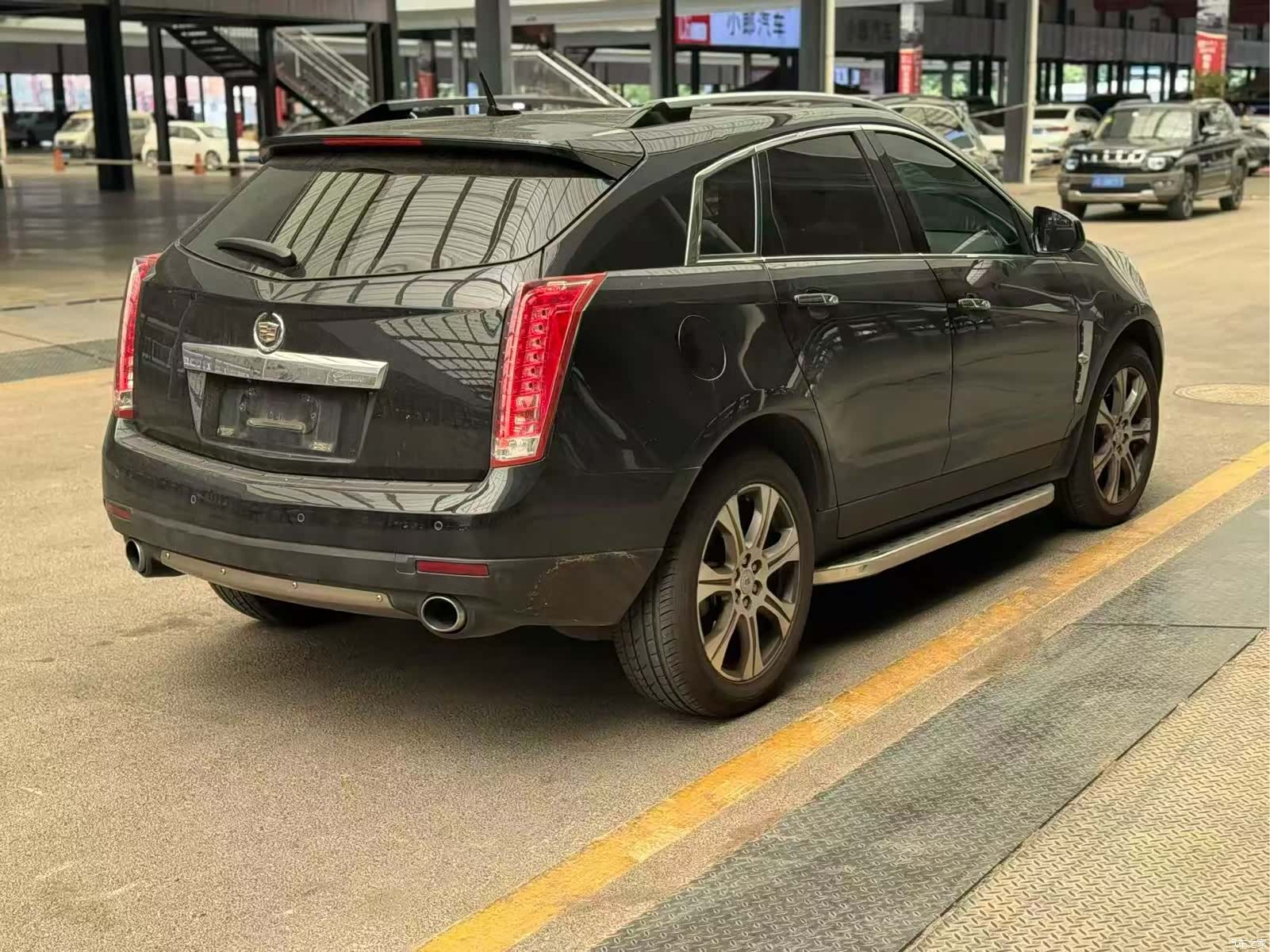 Cadillac SRX, 2013 8